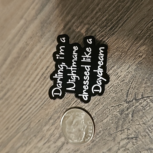 Sassy enamel pins - Picture 2 of 5